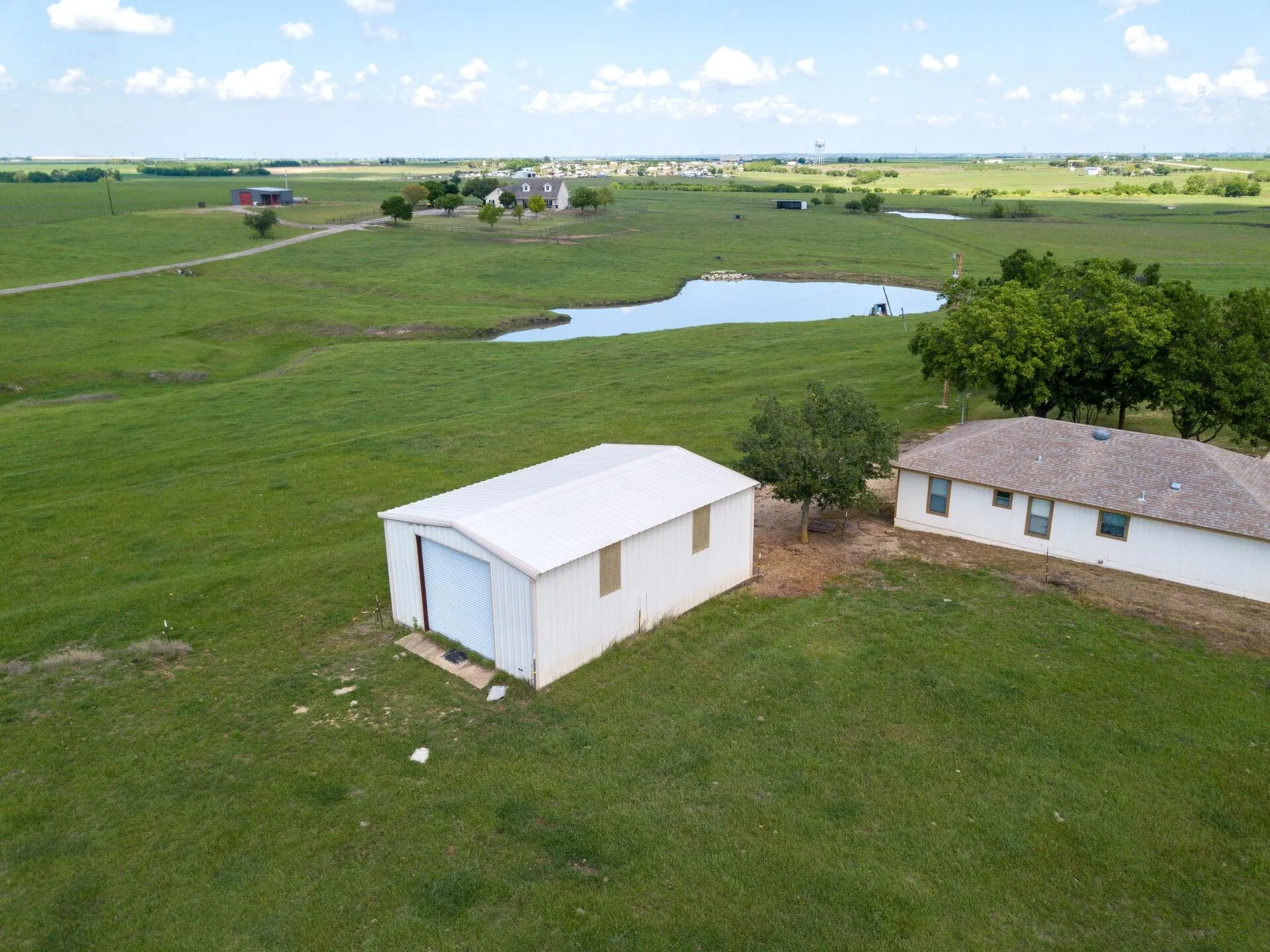 Photo 5 of 204 COUNTY ROAD 160 RD