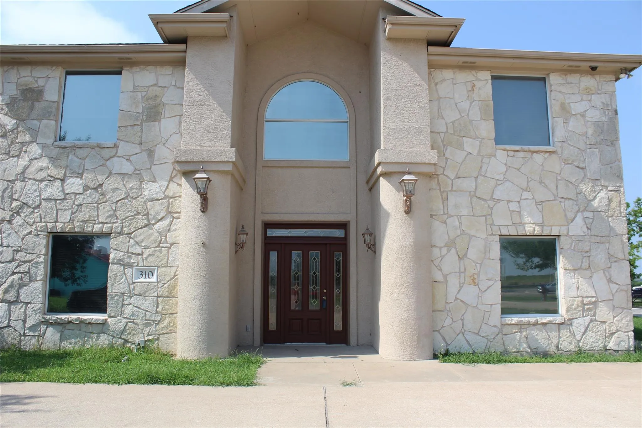 Photo of 310 W MURRAY ST, Manor, TX, 78653