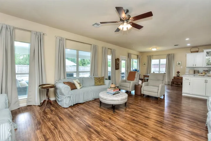 2801 Linville Ridge Ln, Pflugerville, Texas 78660
