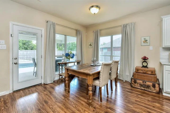 Breakfast Area/Addl Dining Area