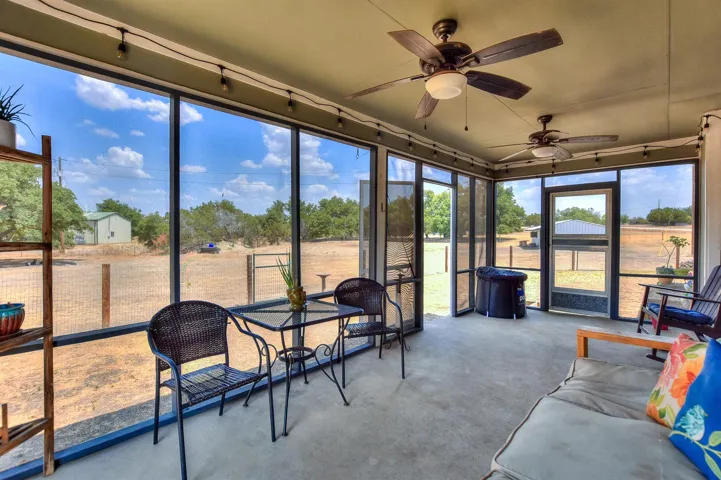 101 Pruddy Oaks Rd, Liberty Hill, Texas 78642