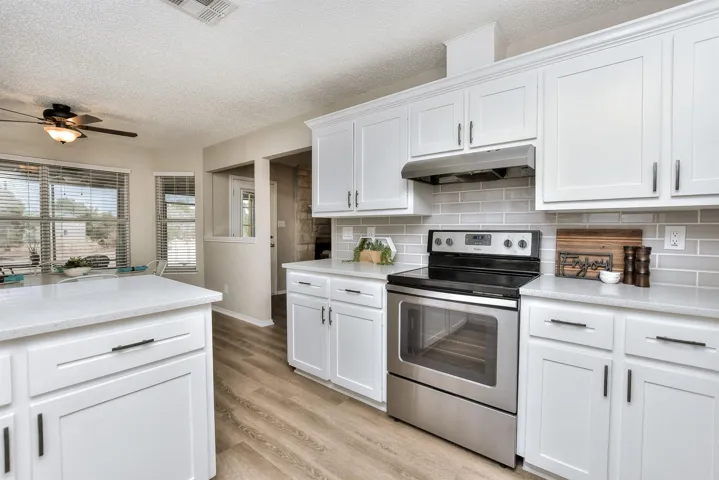 101 Pruddy Oaks Rd, Liberty Hill, Texas 78642