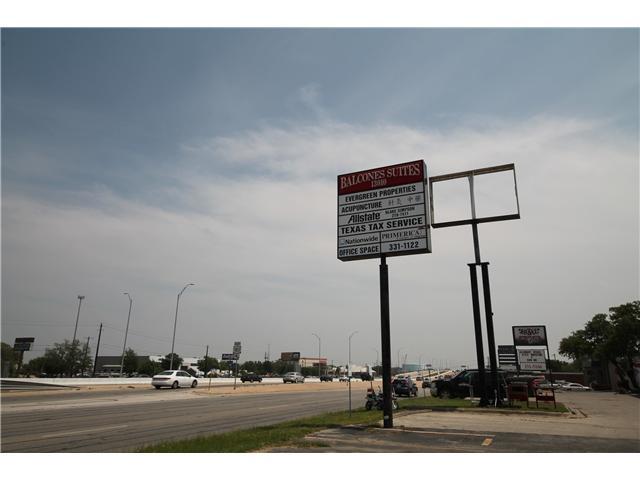 Photo 2 of 13010 N HIGHWAY 183