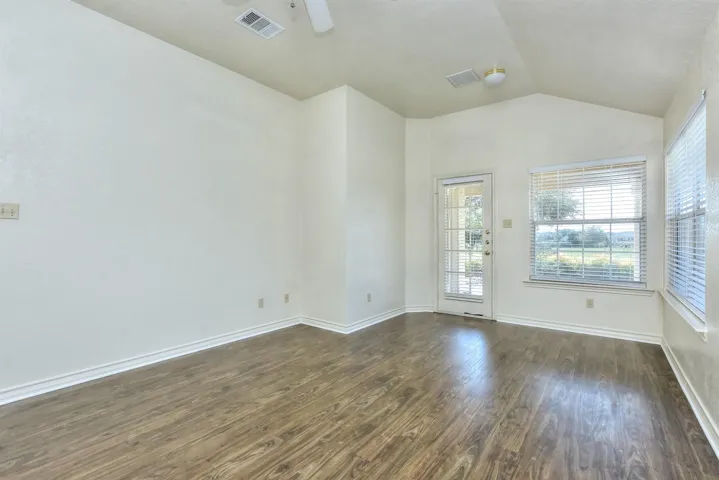 30119 Hacienda Ln, Georgetown, Texas 78628