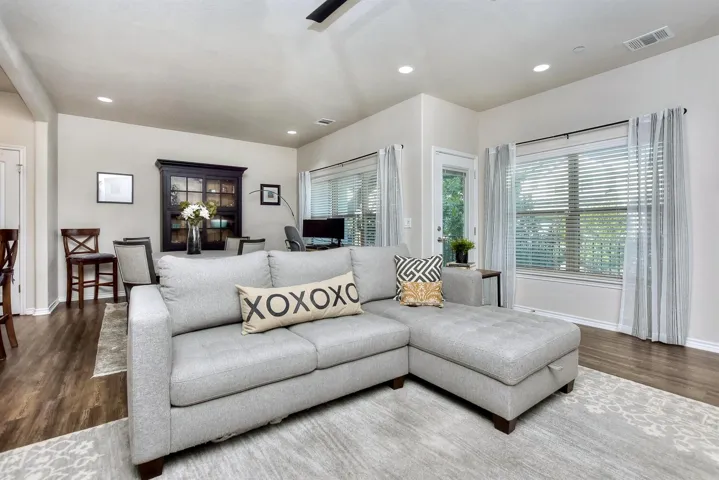216 Birch Oak Ln, Georgetown, Texas 78628