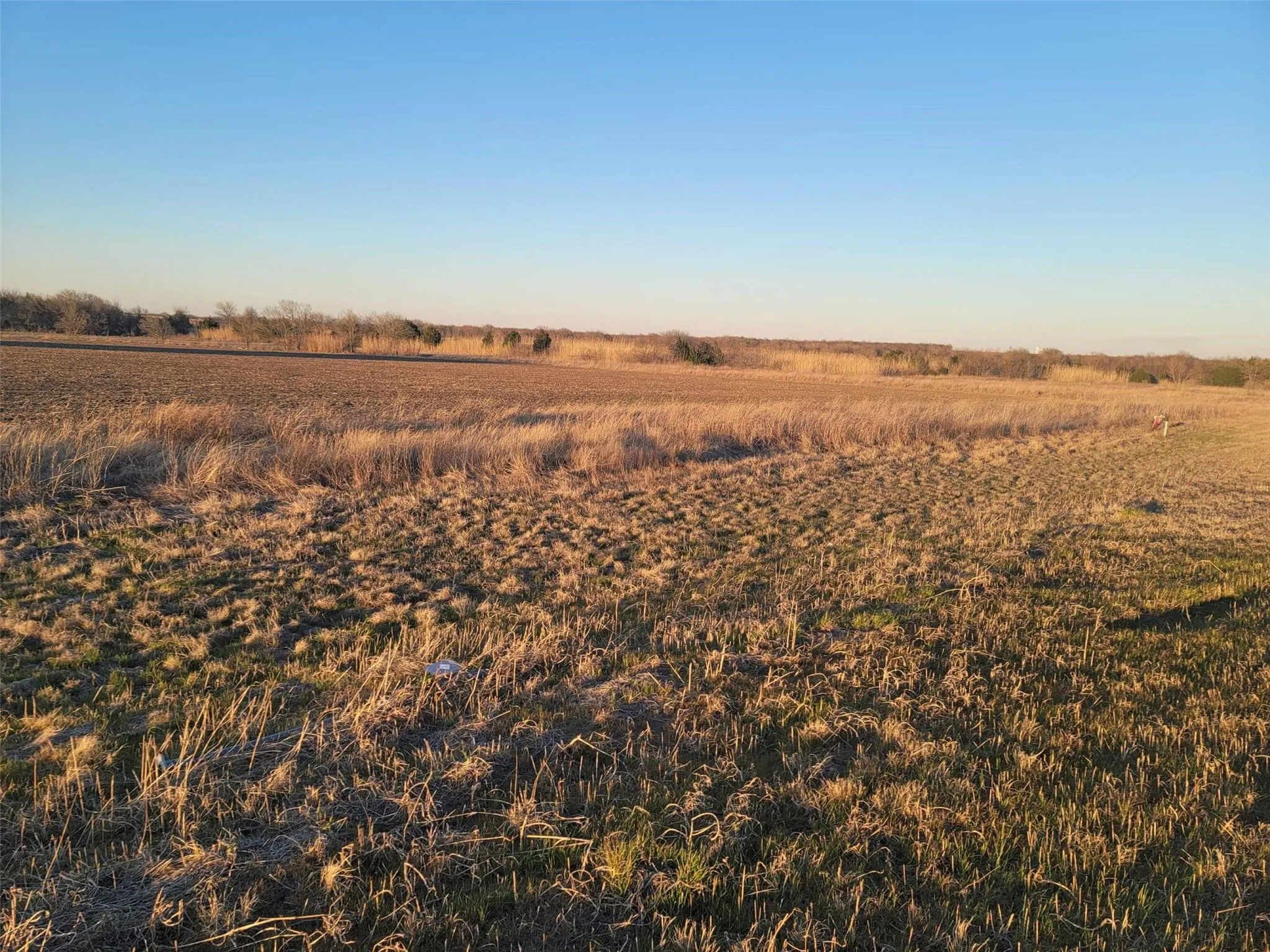 Photo 4 of 16230 E US 290 HWY