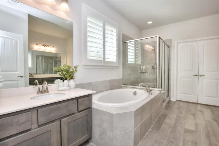 108 Sail Wind Way, Georgetown, Texas 78633