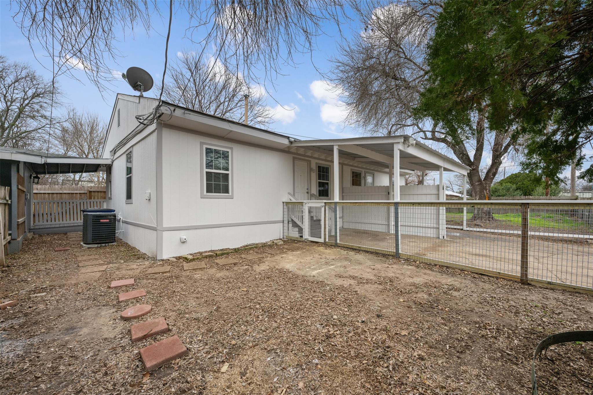 Photo of 901 VALDEZ ST #1-3, Austin, TX, 78741