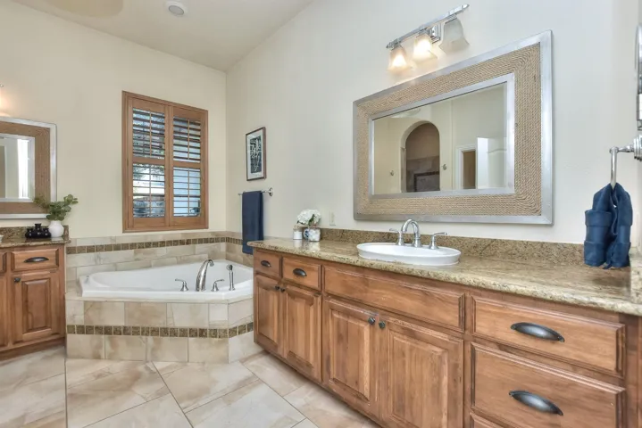 31109 Kingsway Rd, Georgetown, Texas 78628