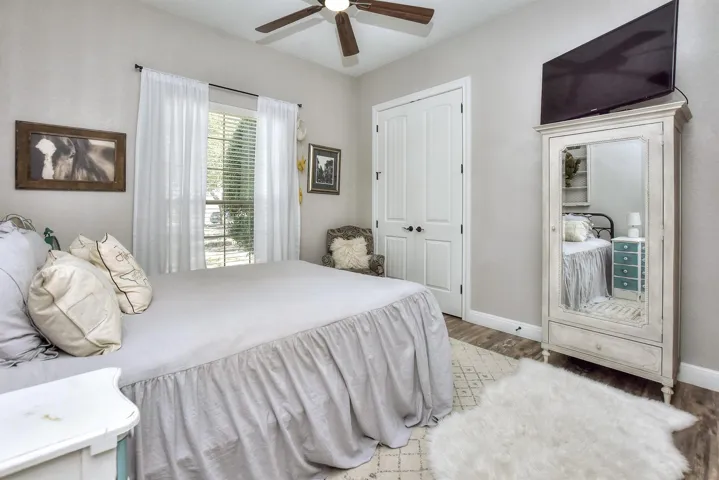 Guest Room Downstairs 