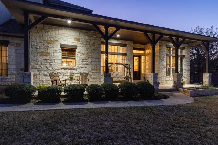 225 Gabriel Vis W, Georgetown, Texas 78633