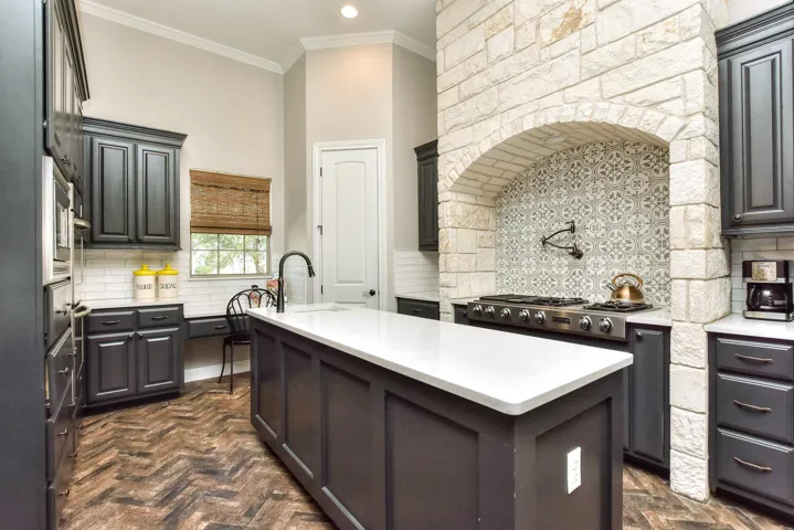 225 Gabriel Vis W, Georgetown, Texas 78633