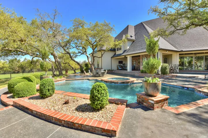 216 Vista Ln, Georgetown, Texas 78633