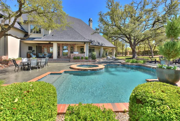 216 Vista Ln, Georgetown, Texas 78633