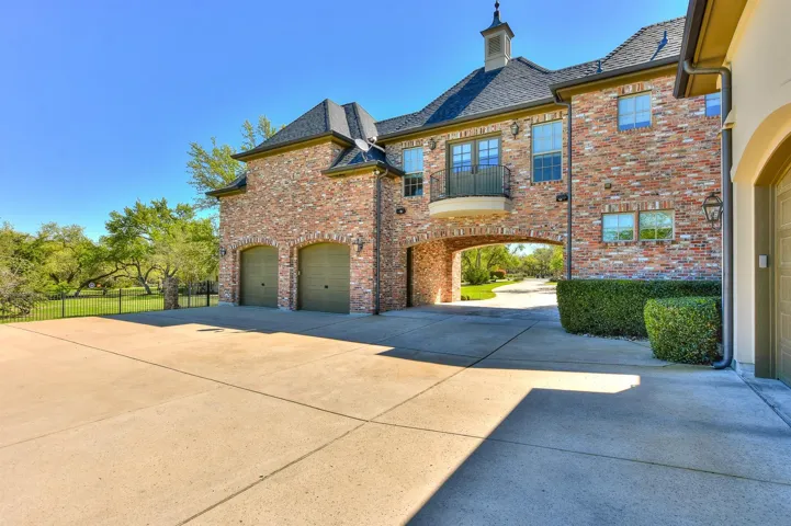 216 Vista Ln, Georgetown, Texas 78633