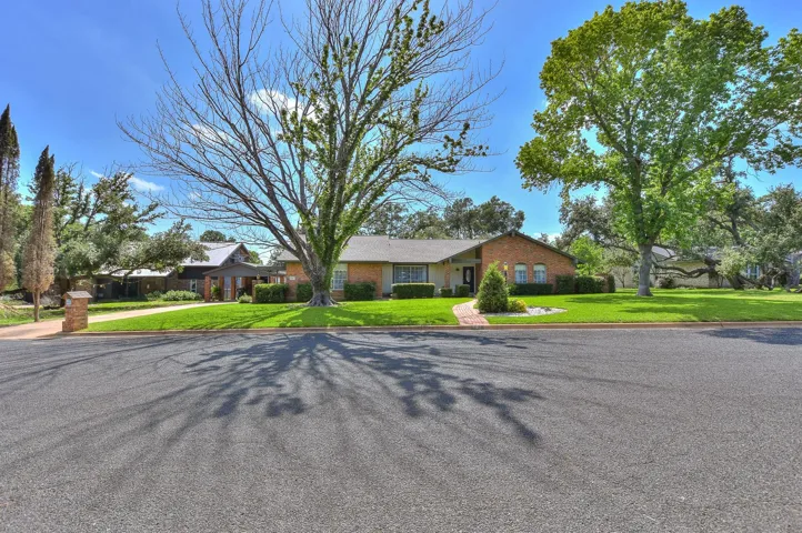 101 Candlelight Cir, Georgetown, Texas 78628