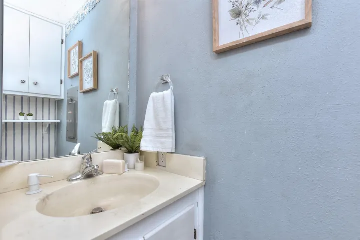 101 Candlelight Cir, Georgetown, Texas 78628