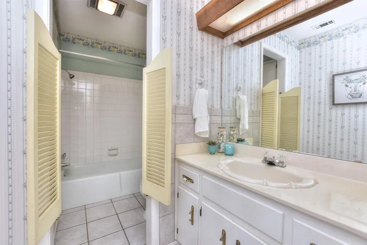 101 Candlelight Cir, Georgetown, Texas 78628