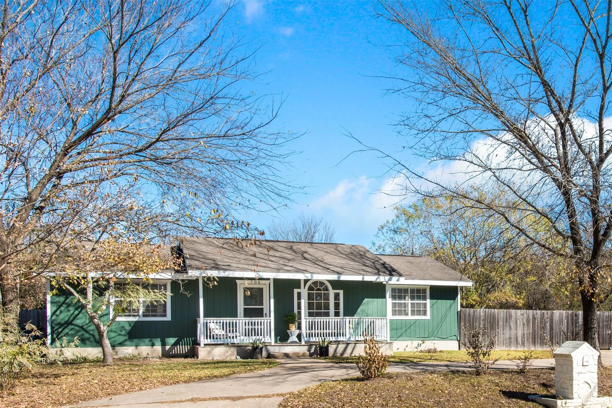 Photo of 5706 TURA LN, Austin, TX, 78721