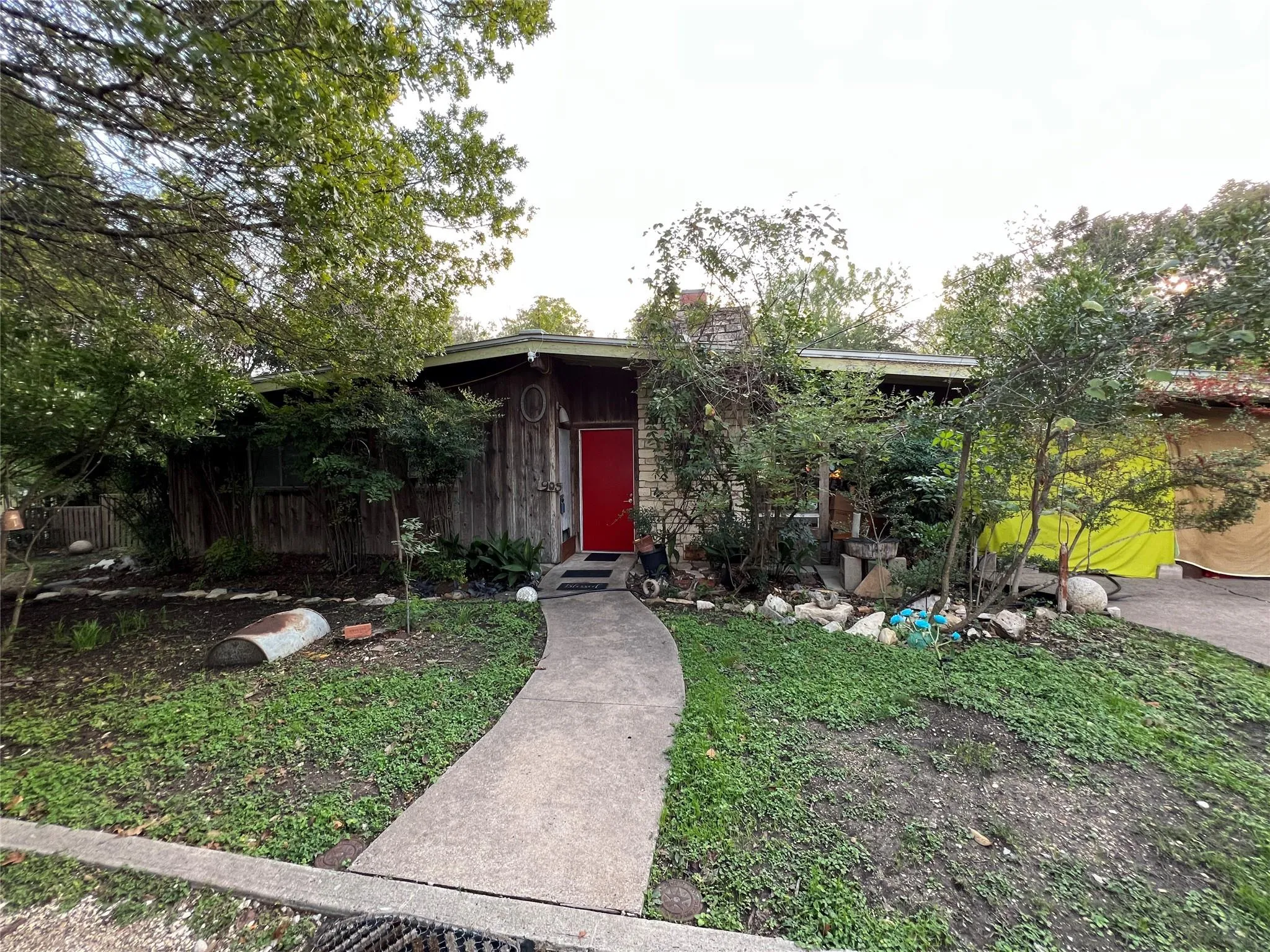 Photo of 905 NEANS DR, Austin, TX, 78758