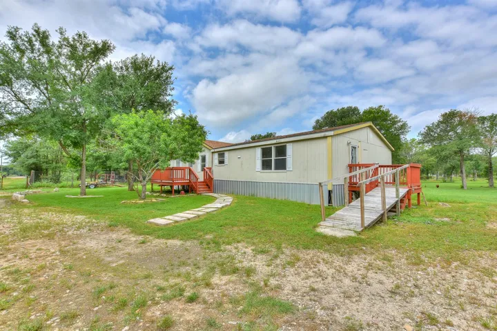 108 Forest Bend None, Dale, Texas 78616