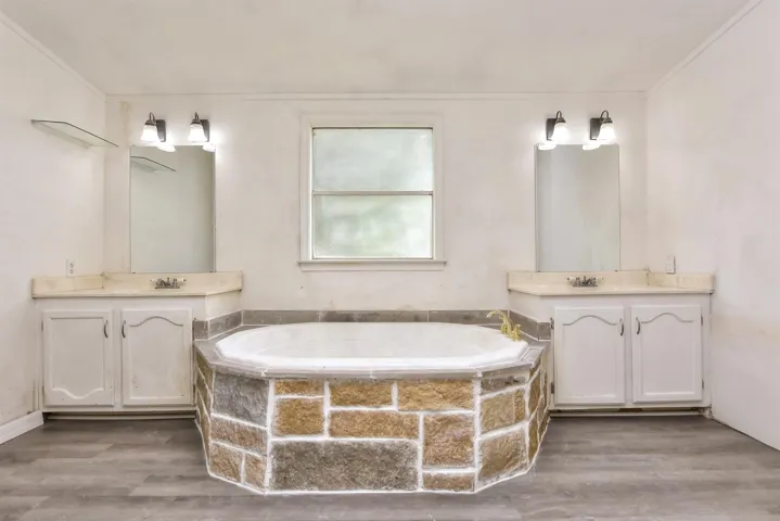 108 Forest Bend None, Dale, Texas 78616