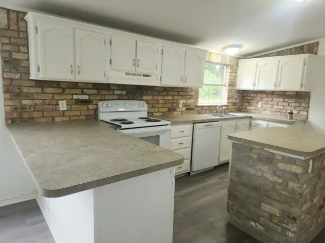 108 Forest Bend None, Dale, Texas 78616