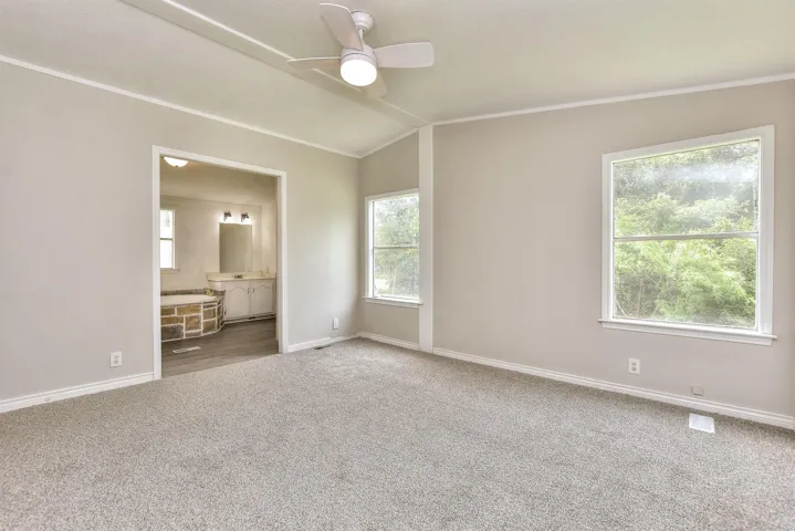 108 Forest Bend None, Dale, Texas 78616