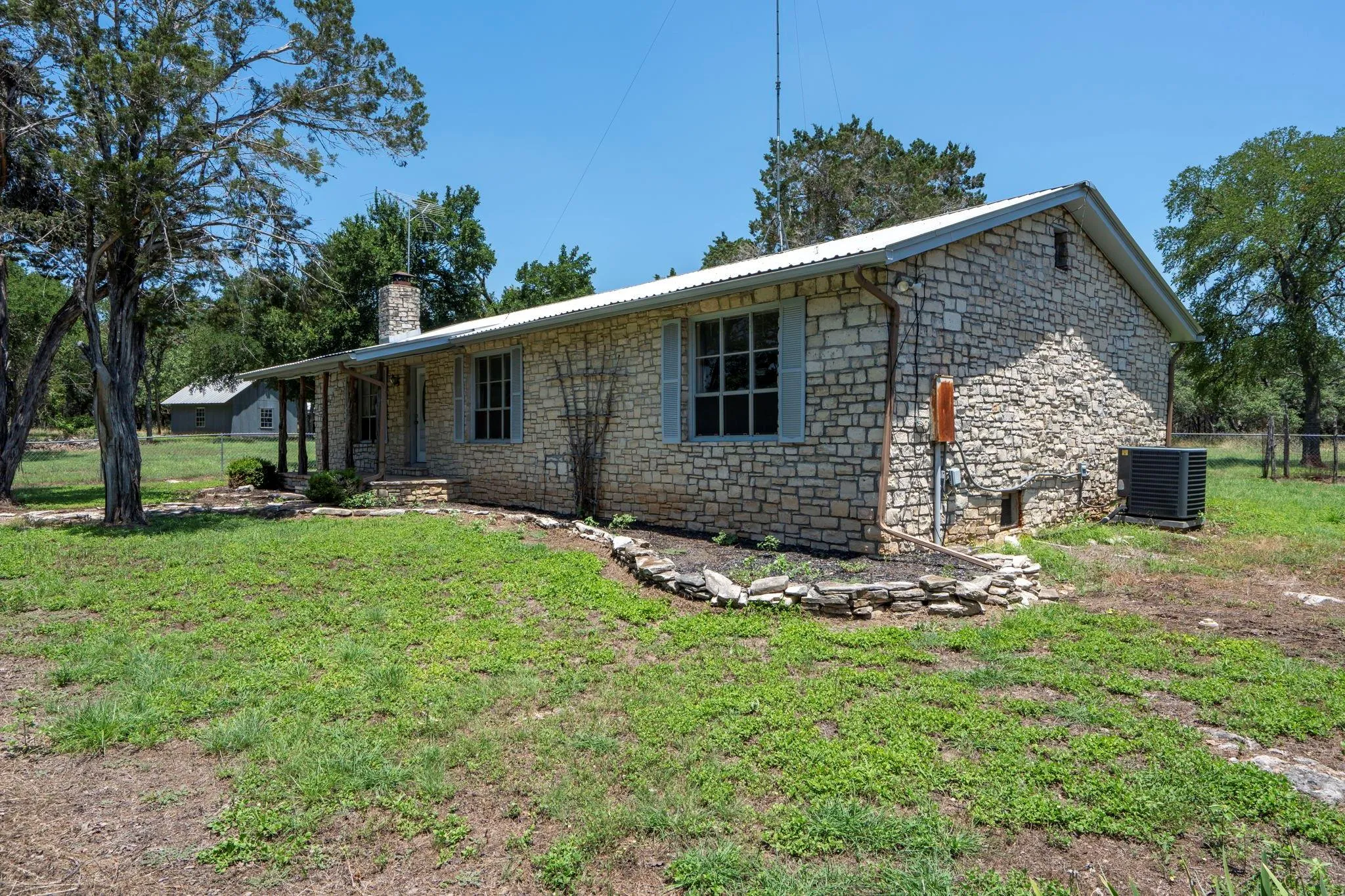 Photo of 801 BILLIE BROOKS LN, Driftwood, TX, 78619