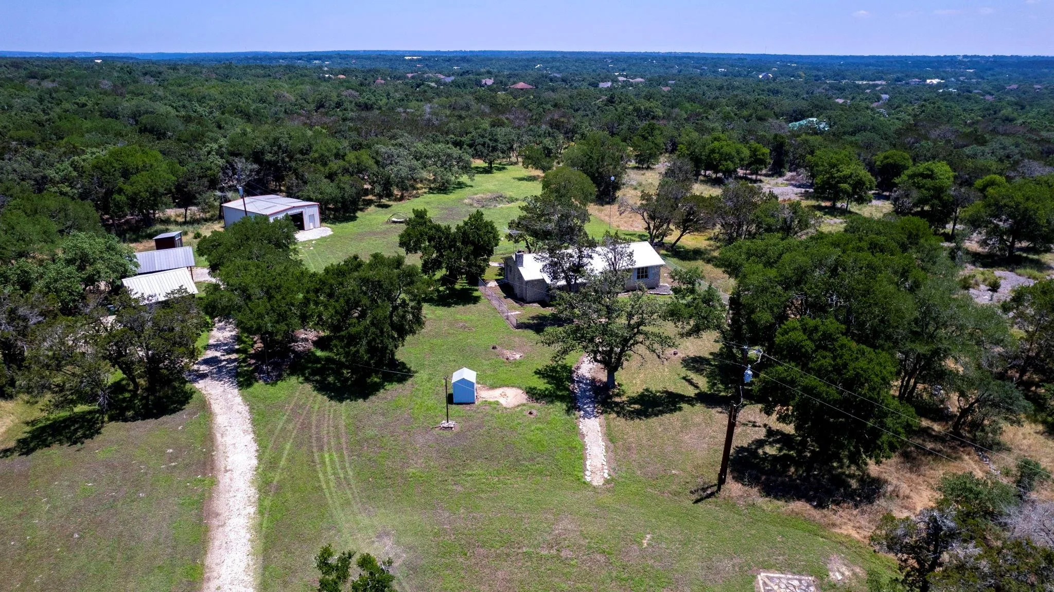 Photo 4 of 801 BILLIE BROOKS LN