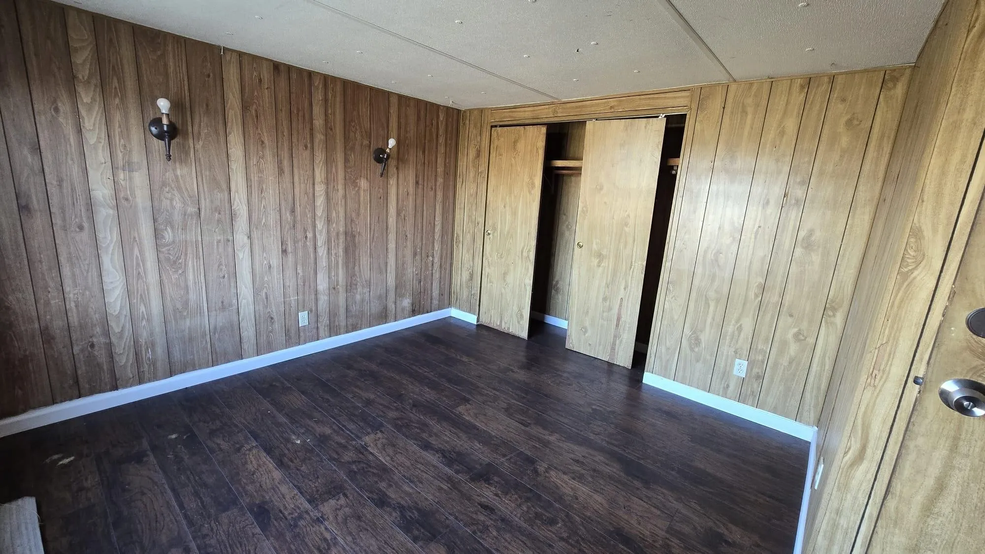 Photo 4 of 18509 BLAKE MANOR RD