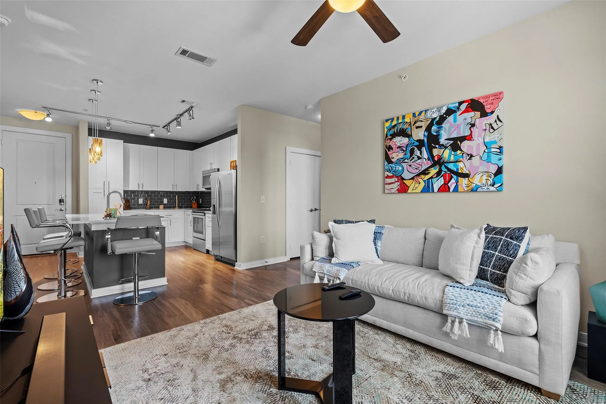 Photo 2 of 1900 BARTON SPRINGS RD #5027