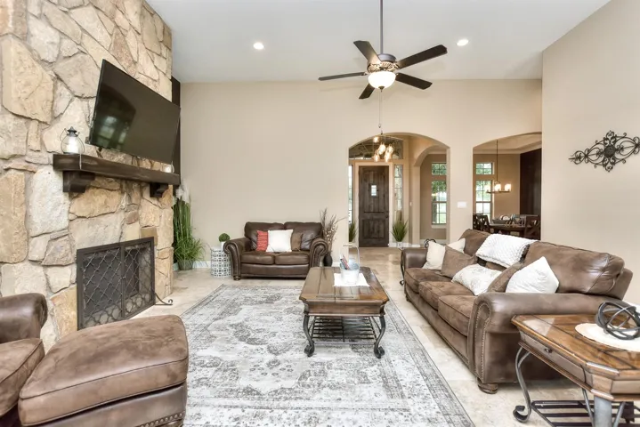201 County Road 262 Rd, Georgetown, Texas 78633