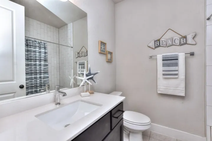 2nd Bathroom services 2nd & 3rd Bedrooms in the Main House...
