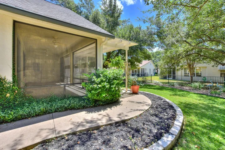 103 Whispering Wind Dr, Georgetown, Texas 78633