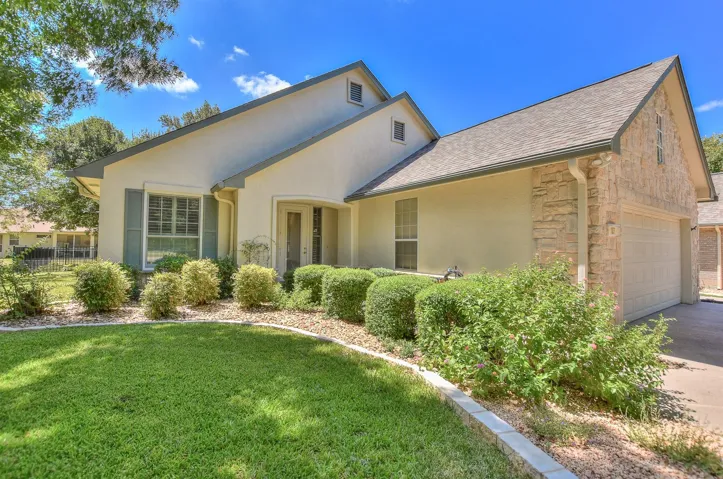 103 Whispering Wind Dr, Georgetown, Texas 78633