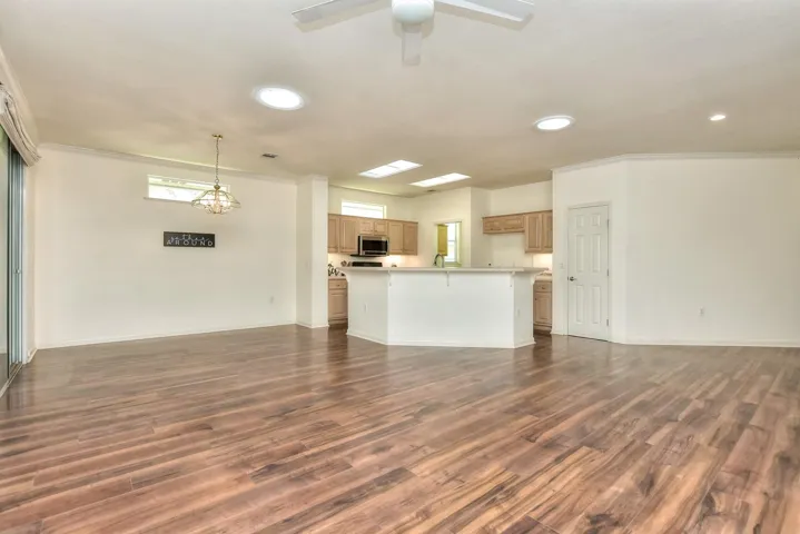 103 Whispering Wind Dr, Georgetown, Texas 78633