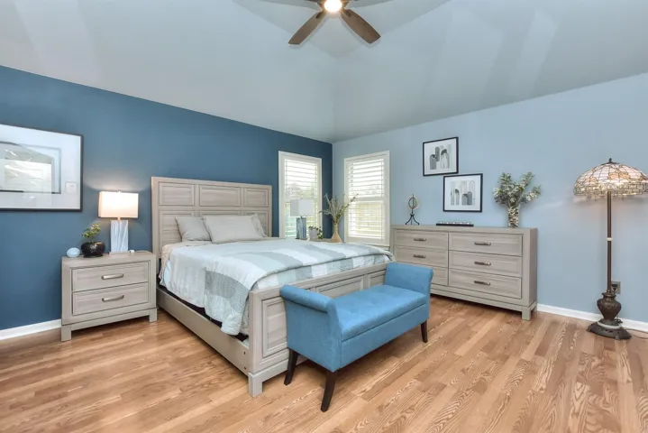 Large primary bedroom