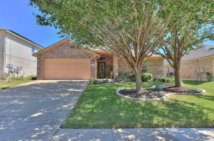 Beautiful landscaping and trees with full sprinklers!