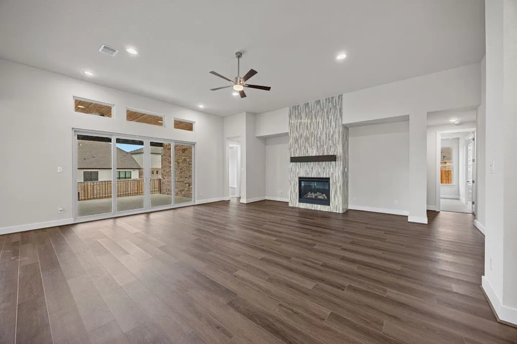 Photo 4 of 120 CHANTILLY WAY