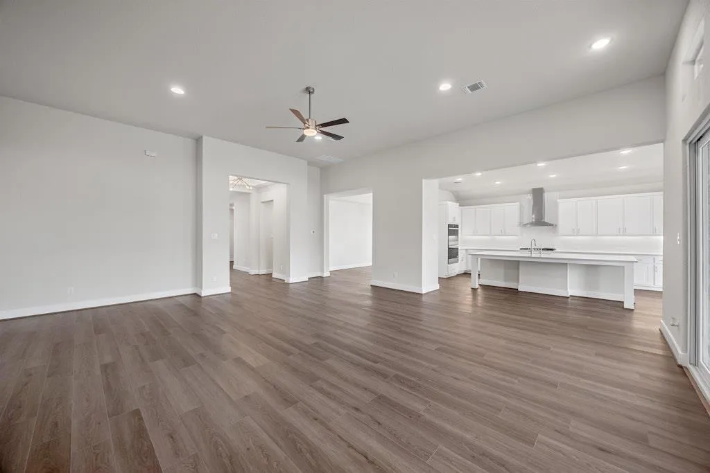 Photo 5 of 120 CHANTILLY WAY