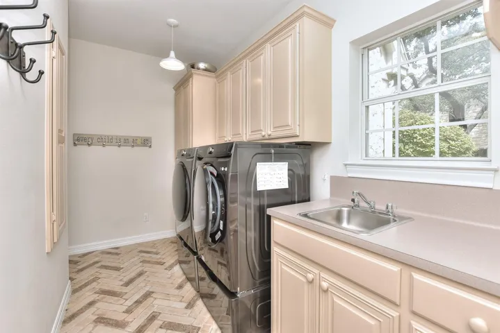 Laundry Room/Lower Level