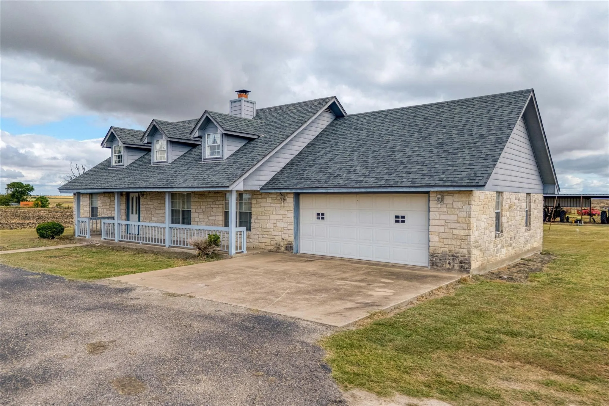 Photo of 615 COUNTY ROAD 357, Granger, TX, 76530