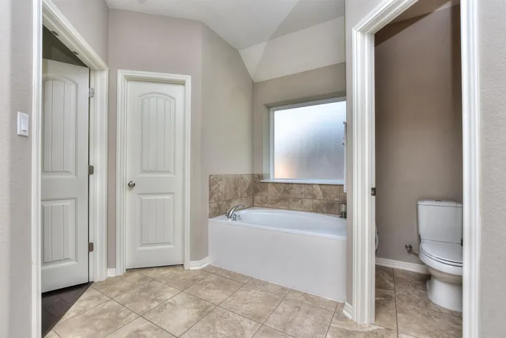 18900 Shallow Pond Trl, Pflugerville, Texas 78660