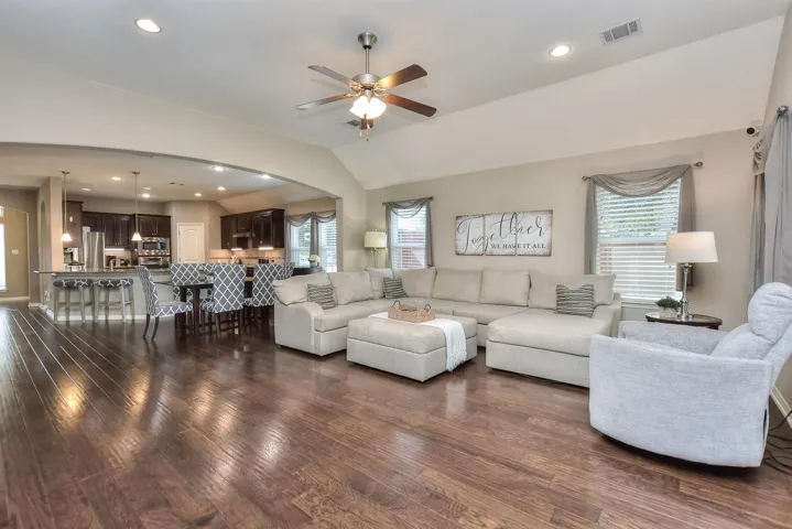 18900 Shallow Pond Trl, Pflugerville, Texas 78660