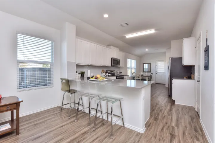 101 Guardian Angel Ct, Jarrell, Texas 76537