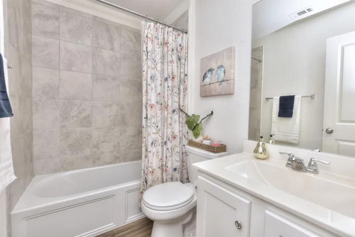 101 Guardian Angel Ct, Jarrell, Texas 76537