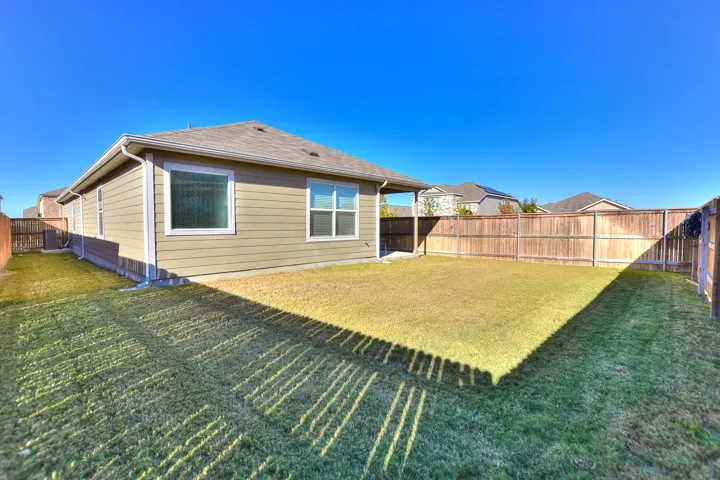 101 Guardian Angel Ct, Jarrell, Texas 76537