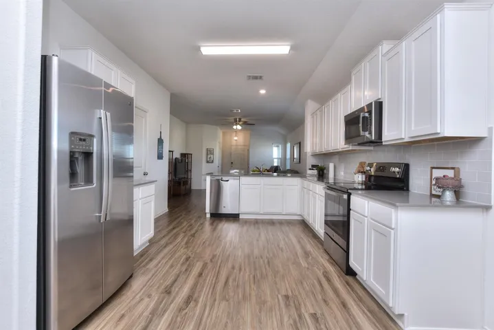 101 Guardian Angel Ct, Jarrell, Texas 76537