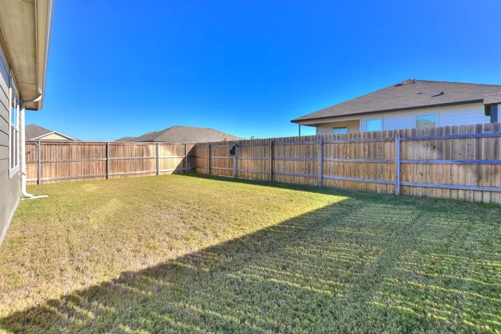 101 Guardian Angel Ct, Jarrell, Texas 76537